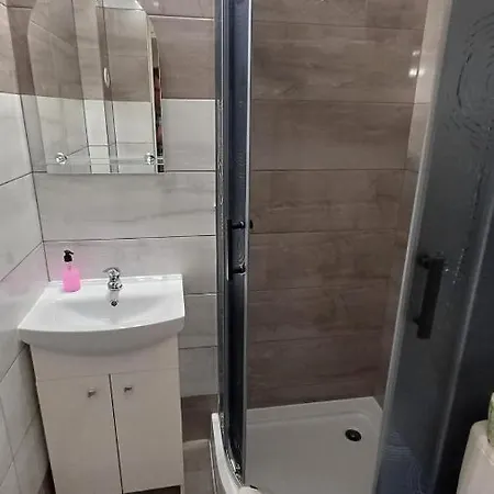 Piast Bed & Breakfast 3*