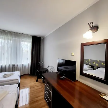 Piast 3*