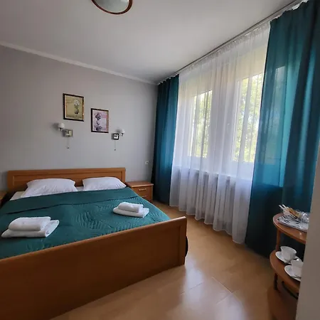 Bed & Breakfast Piast 3*