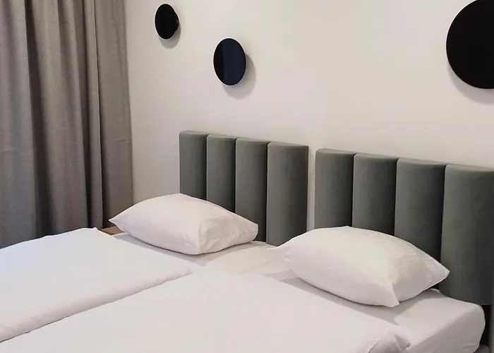 Frühstückspension Piast 3*